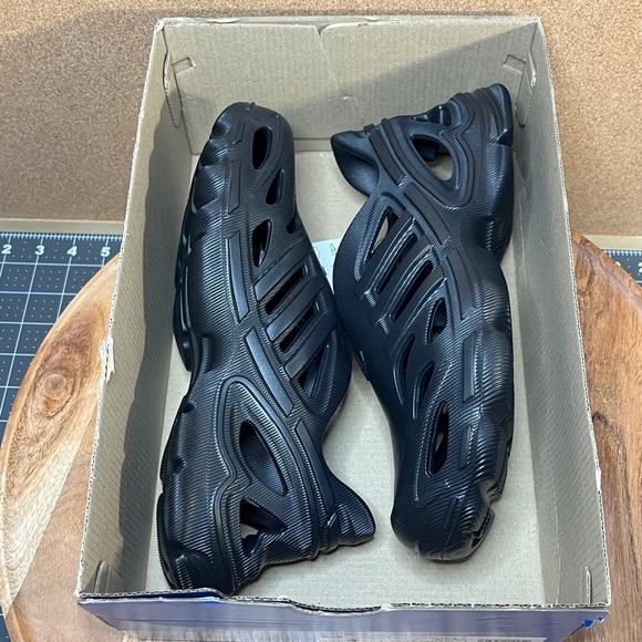 Adidas
AdiFom supernova j
Brand new - Picture 7 of 11